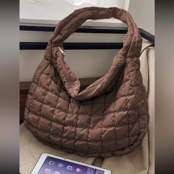 NEW Brown Quilted Zipper Large Shoulder Bag in Coffee - Picture 2 of 6